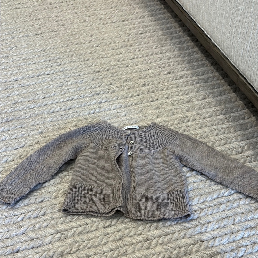 Gray Knit Zip-Up Jacket with Minimalist Design